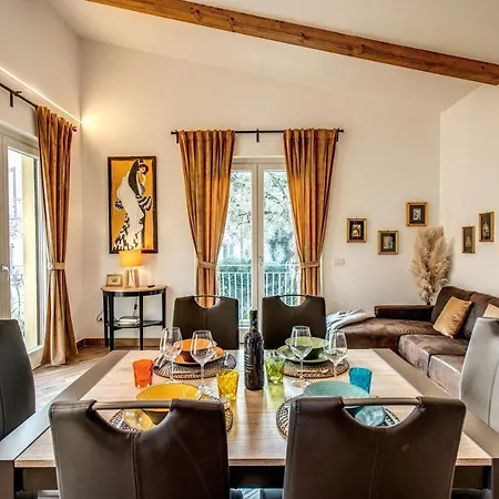 Chez Marie' - Modern In Countryside Sorrento